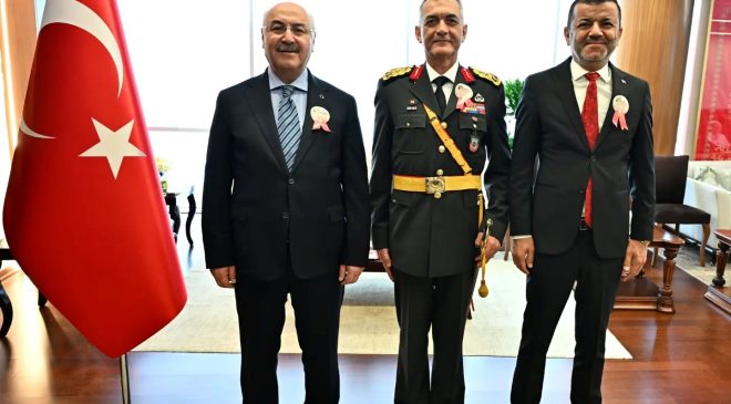 VALİ KÖŞGER TEBRİKLERİ KABUL ETTİ