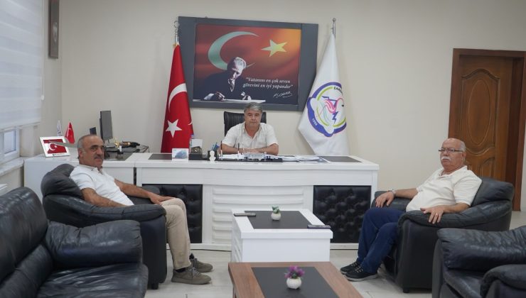 Çardak’ta Geçmişe Vefa Buluşması: Eski Yöneticiler Belediyede Ağırlandı